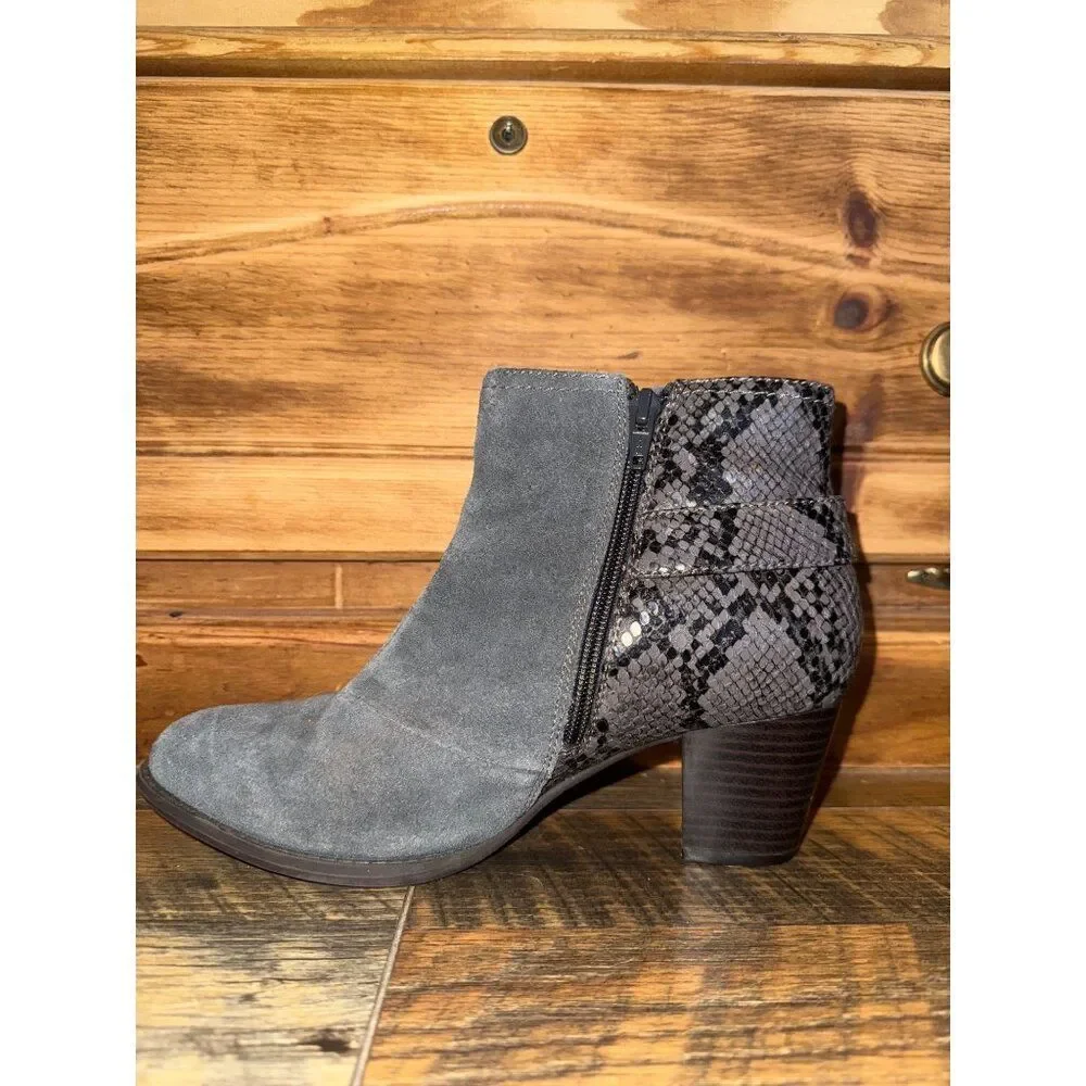 Vionic Naomi Snake Embossed Booties Boots Shoes‎ Size 7.5